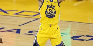 【大发扑克】【讨论】爆砍62分&统治第4节 库里本赛季表现依旧强劲