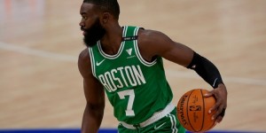 【大发扑克】杰伦-布朗：我们第四节的表现太尴尬了 我们缺乏韧性&领导力