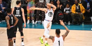 【大发扑克】库里连续90场比赛有三分入账 升至历史第四&逼近克莱