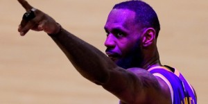 【大发扑克】打打逆风球！湖人连续两场比赛落后20分完成翻盘