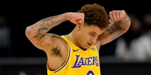 【大发扑克】库兹马发推：嘿！我们赢下了一场胜利?