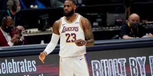 【大发扑克】詹姆斯半场送出3封盖 上一次做到还是打开拓者