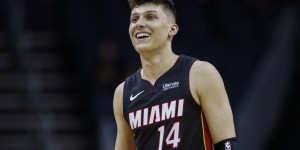 <?php the_title(); ?>