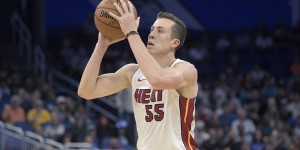 【大发扑克】邓罗：阿德巴约挡拆换防很出色 我们作为团队进步了很多