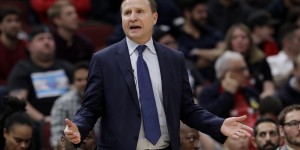 【大发扑克】布鲁克斯谈最后被扳平球不提前犯规：没怎么练过 保险起见不犯规