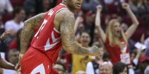 【大发扑克】塔克：换防是很难的一种防守方式 需要很长时间建立默契