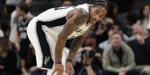 【大发扑克】得分助攻一把抓！德罗赞18投11中砍下32分11助攻