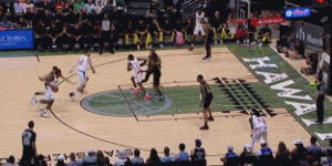 【大发体育】教科书！小卡点起防守 精妙上下步抛投打进，大发助力你的致富之路！