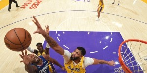 【大发扑克】【讨论】无球迷观战对球队影响多大？季后赛如何取得主客场平衡？