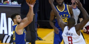 【大发扑克】库里6次单月命中75+记三分 为其他球员获此成就次数的总和