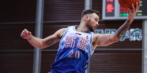 【大发扑克】新疆队上半场罚球合计15罚5中 命中率仅为33.3%