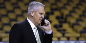 【大发扑克】某西部高管：绿军只有在觉得能坑你的时候才会做交易