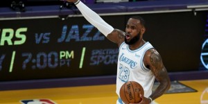 【大发扑克】名记Lowe谈詹姆斯：现役最强球员8年没拿MVP 有点扯