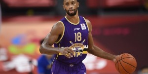 【大发扑克】沈阳日报记者：弗格27日解除隔离 最快4月4日上演辽篮首秀