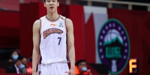 【大发扑克】依旧不尽人意！郭昊文7中1三分全丢 拿到4分3板