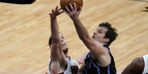 <?php the_title(); ?>