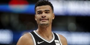 【大发扑克】篮网明日战尼克斯：鲁瓦乌可能出战 KD&格里芬继续缺阵