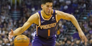 【大发扑克】4年前的今天：布克对阵凯尔特人狂轰70分 创现役球员得分纪录