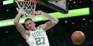 【大发扑克】名记：凯尔特人中锋泰斯在三方交易中被送往公牛