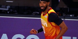 【大发扑克】末节5中5！康利全场26分4篮板7助攻4抢断 助队战胜灰熊