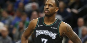 【大发扑克】Shams：鹈鹕计划用双向合同签下詹姆斯-纳纳利