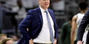 【大发扑克】布登霍尔泽谈失利：送给对手太多罚球和三分机会