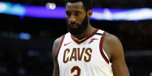 【大发扑克】媒体人：庄神首发将更多沉在低位 小加地位下降但仍有很高价值