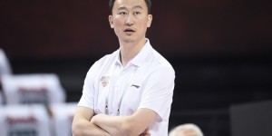 【大发扑克】刘维伟：和辽宁差距比较大 年轻球员不容易不能再要求更多