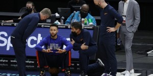 【大发扑克】科尔：库里预计可以出战明日主场迎战雄鹿的比赛