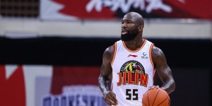 【大发扑克】大包大揽！琼斯砍44分三双率吉林大胜江苏