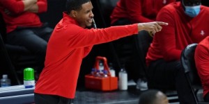 <?php the_title(); ?>