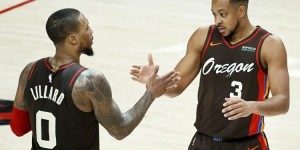 【大发扑克】双管齐下！利拉德&CJ合砍53分率队取胜