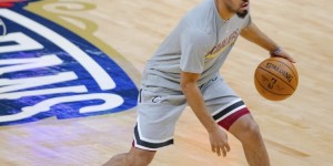 <?php the_title(); ?>