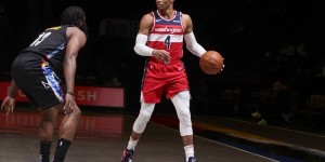 【大发扑克】威少今日送出17个助攻 反超哈登成为目前联盟助攻王