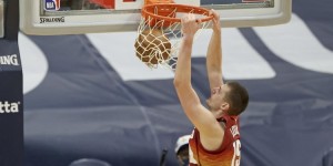 【大发扑克】Air Joker？约基奇本赛季扣篮33次 此前两年合计仅25次