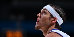 【大发扑克】老东家Buff！对阵魔术戈登包揽掘金前12分