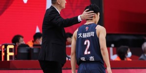 【大发扑克】广东vs山东述评：联盟第一名不副实？广东一节打花  先下一城！