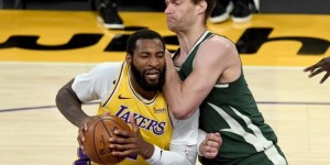 【大发扑克】庄神：大洛踩到了我的脚 然后我的脚趾甲就掉了