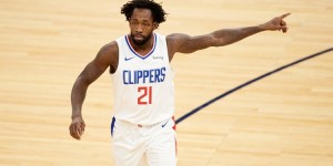 【大发扑克】官方：贝弗利左手掌骨骨折接受手术 至少缺席3-4周