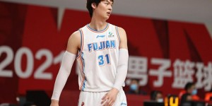 【大发扑克】王哲林收官战拿到12分 CBA生涯得分超孟达升至第28位