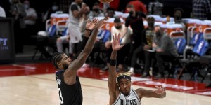 <?php the_title(); ?>