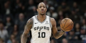 【大发扑克】关键先生！德罗赞打进制胜绝杀 全场轰33分5篮板8助攻