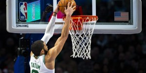 【大发扑克】手感冰凉！塔图姆连续第二场17中3 拿下15分11篮板6助攻