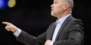 【大发扑克】过去3场掘金首发五人同时在场时 进攻效率132.3 防守效率94.4