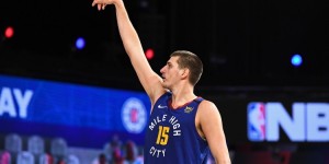 【大发扑克】约基奇首节9投8中独砍24分 尼克斯全队一共12分