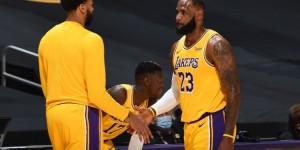 【大发扑克】詹姆斯&戴维斯谈身体状态：感觉好多了