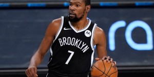 【大发扑克】TMZ：杜兰特篮网首秀球衣正以类似股票形式出售 10美元起购