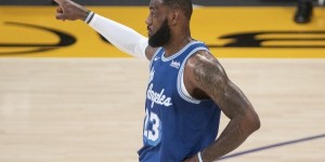 【大发扑克】沃格尔：詹姆斯状态看起来不错 他是历史上最好的传球手