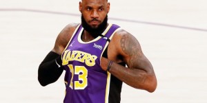 【大发扑克】沃格尔：詹姆斯正和脚踝酸痛作斗争 明天是否出战看情况