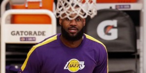 【大发扑克】詹姆斯常规赛出场时间突破5万分钟 超大E升至历史第六